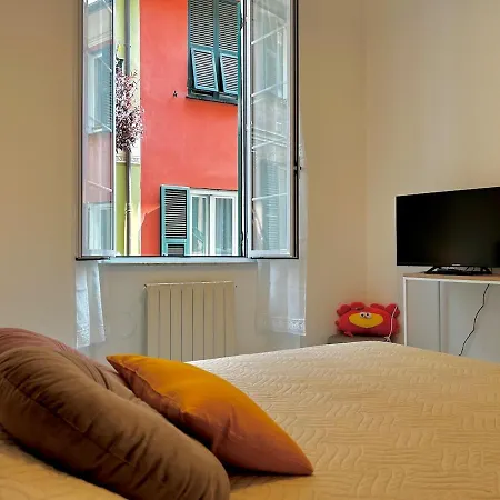 Remolari, Two-room In The Historic Center