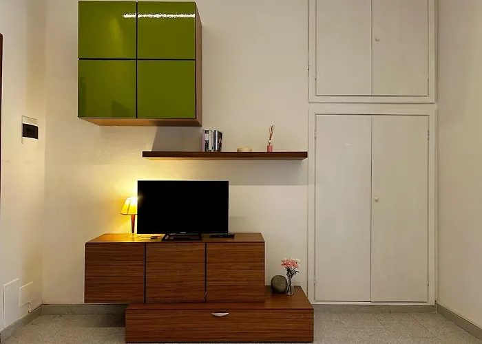 Remolari, Two-room In The Historic Center Апартаменты