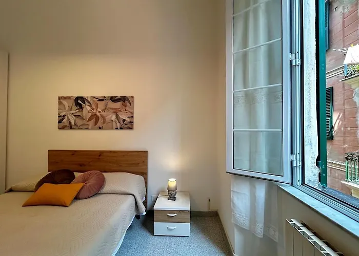Remolari, Two-room In The Historic Center Кьявари