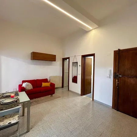 Remolari, Two-room In The Historic Center *