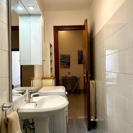 Remolari, Two-room In The Historic Center *