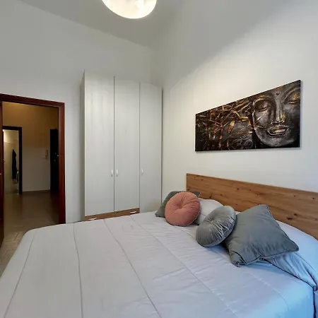 Remolari, Two-room In The Historic Center *