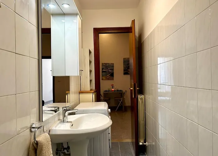 Remolari, Two-room In The Historic Center *