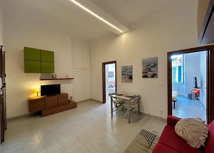 Remolari, Two-room In The Historic Center